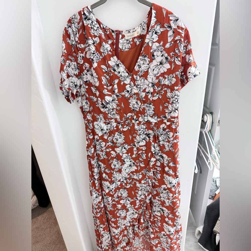 Roolee Floral V-Neck Dress in Red and White